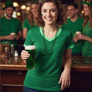 St. Patrick’s Day Ready Fantaslook V-Neck Tee Women’s Small Kelly Green Stretch